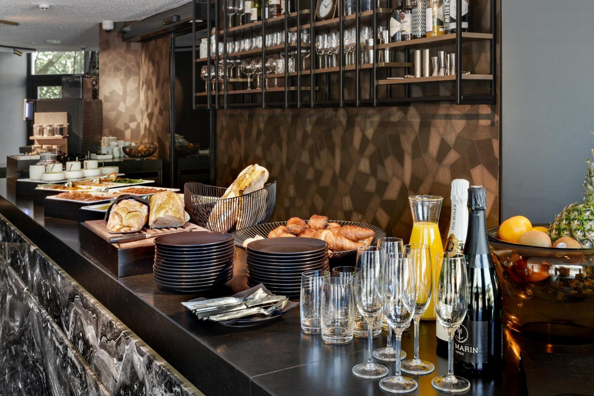 Le Petit Marin Boutique Hotel Ротердам Екстериор снимка